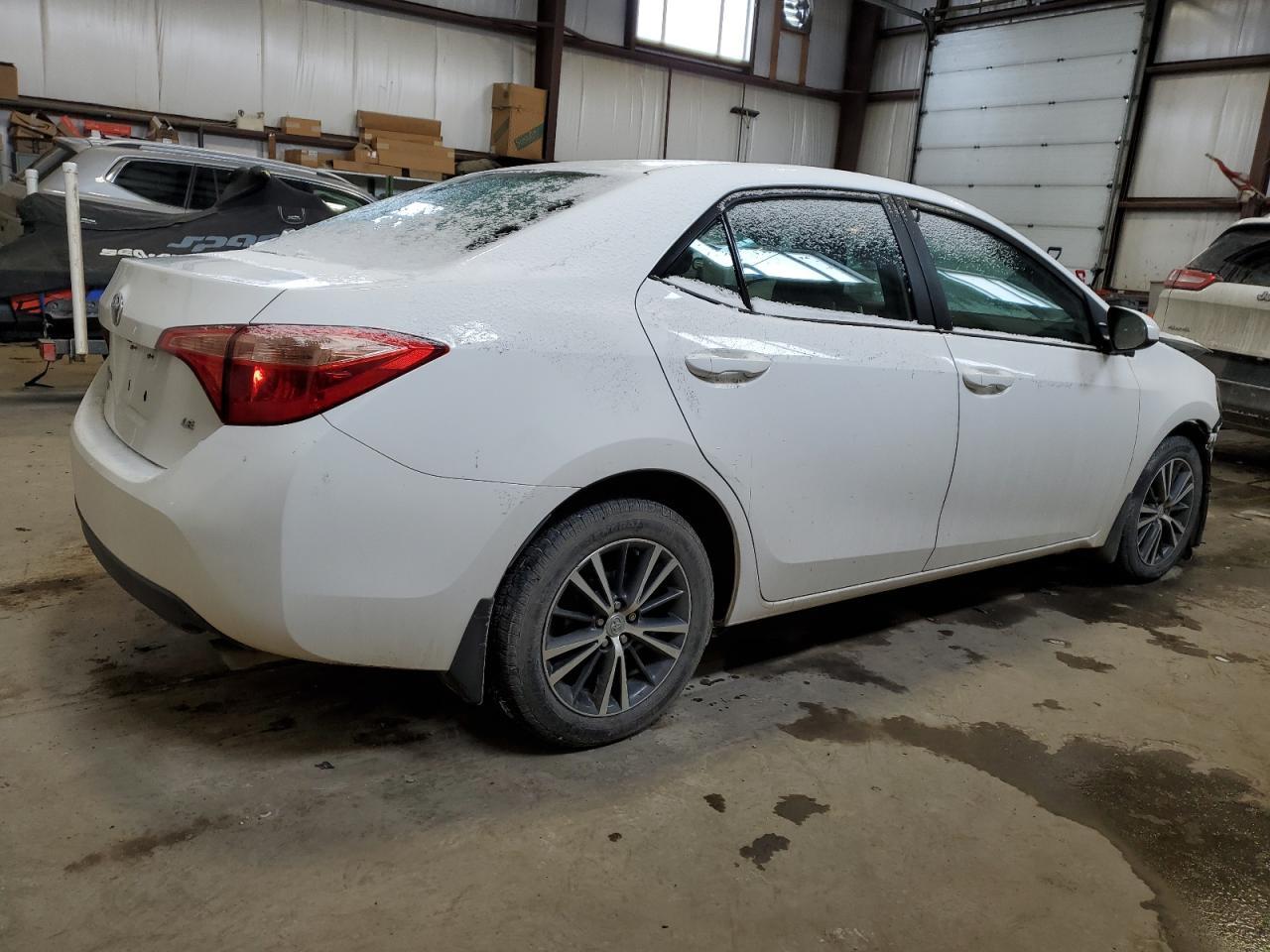 2018 TOYOTA COROLLA L - Фото 3