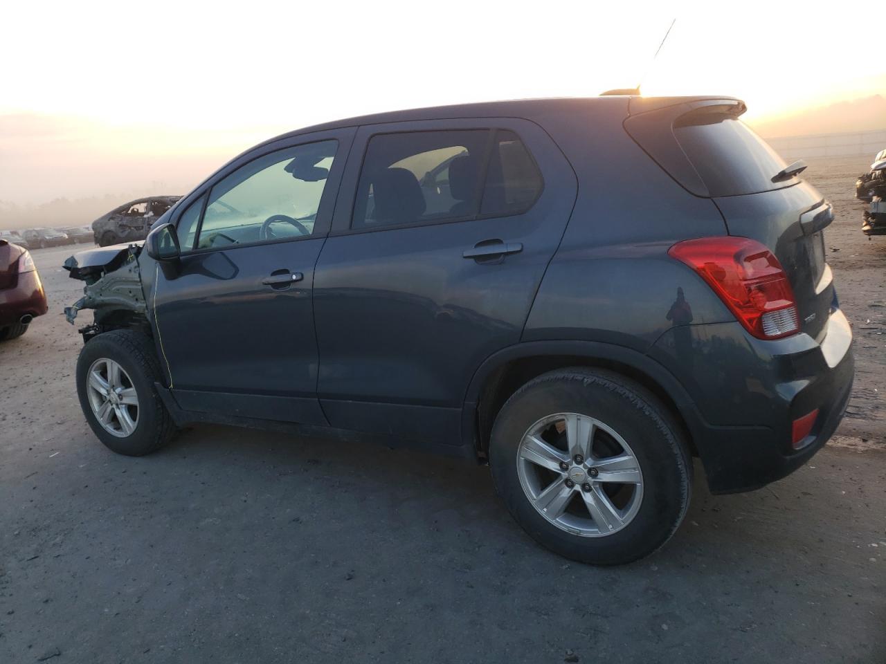 2021 CHEVROLET TRAX LS - Image 2