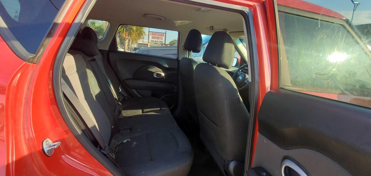 2019 KIA SOUL + - Image 6