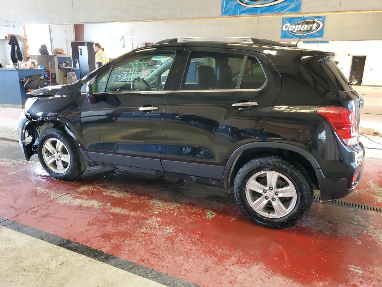 2019 CHEVROLET TRAX 1LT - Фото 2