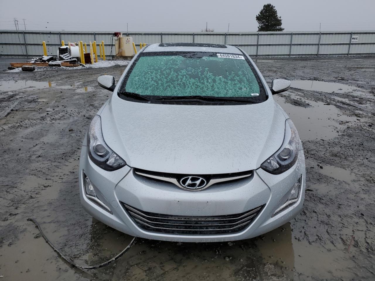 2015 HYUNDAI ELANTRA SE - Image 5