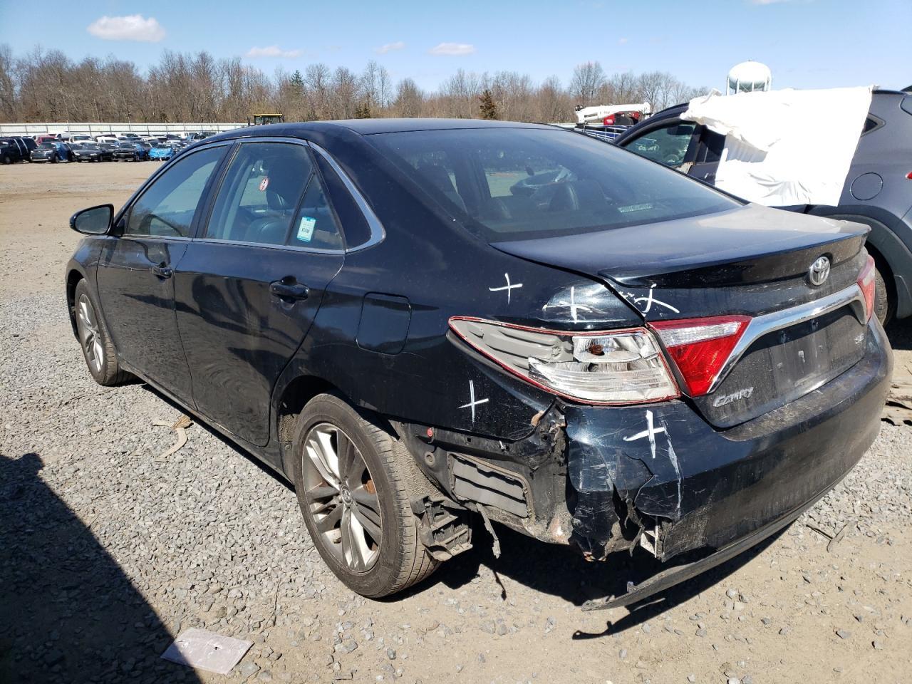 2016 TOYOTA CAMRY LE - Image 2