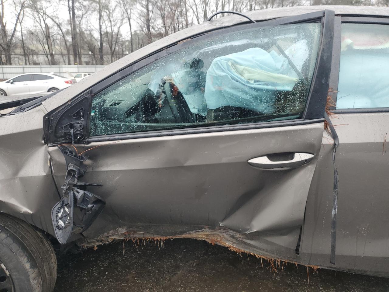 2019 TOYOTA COROLLA L - Фото 7