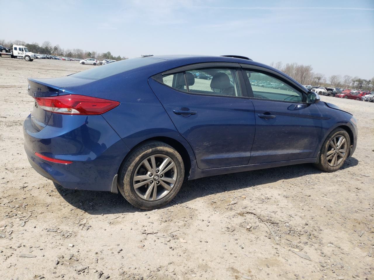 2018 HYUNDAI ELANTRA SE - Фото 3