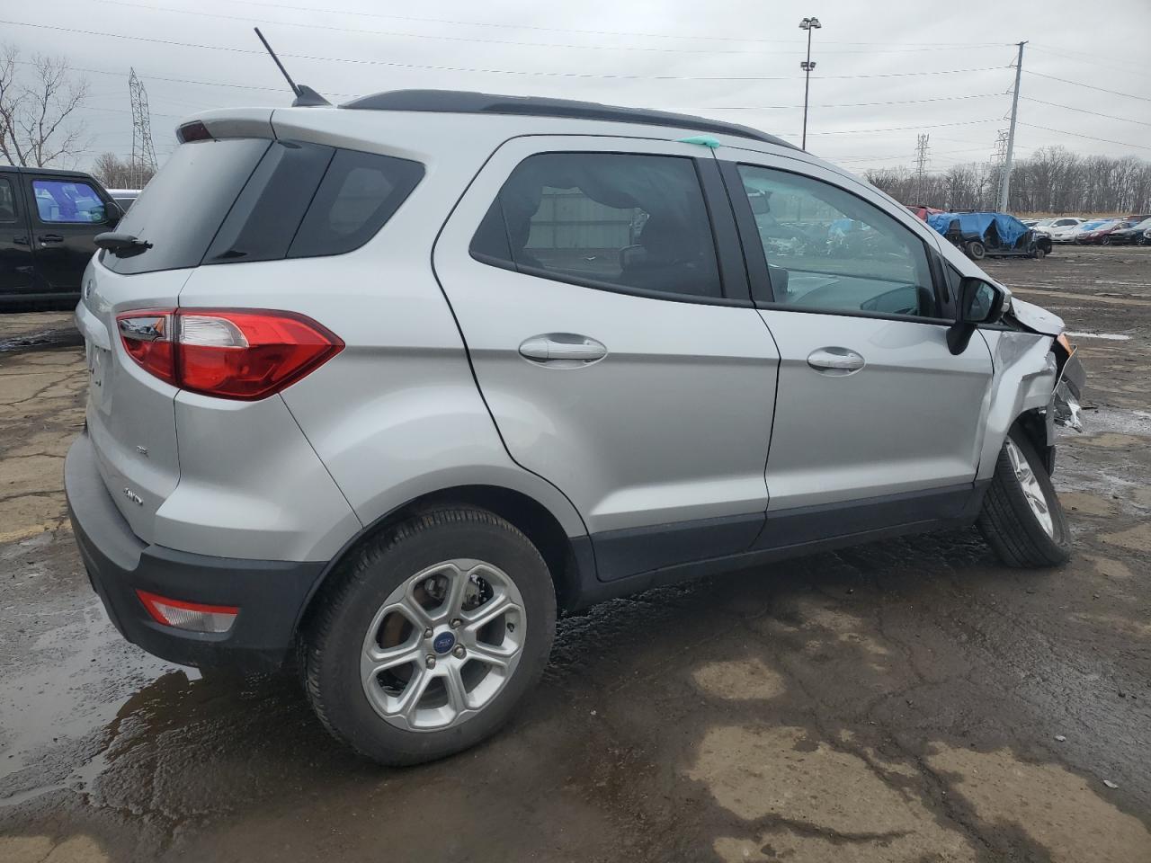 2021 FORD ECOSPORT S - Фото 3