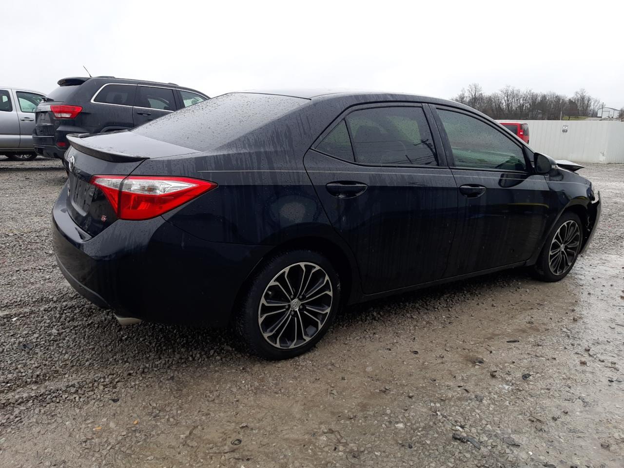 2015 TOYOTA COROLLA L - Фото 3