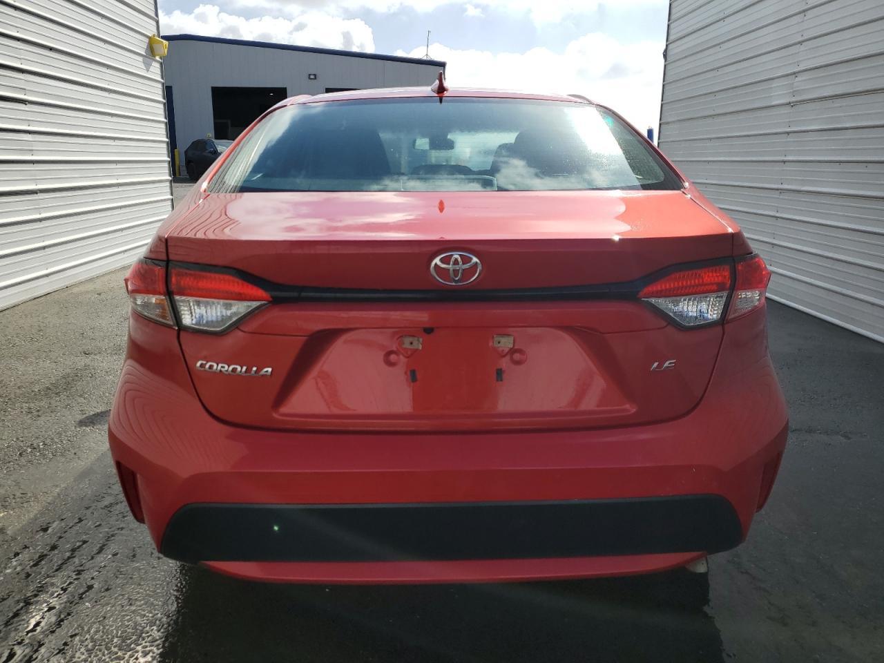 2021 TOYOTA COROLLA LE - Фото 6