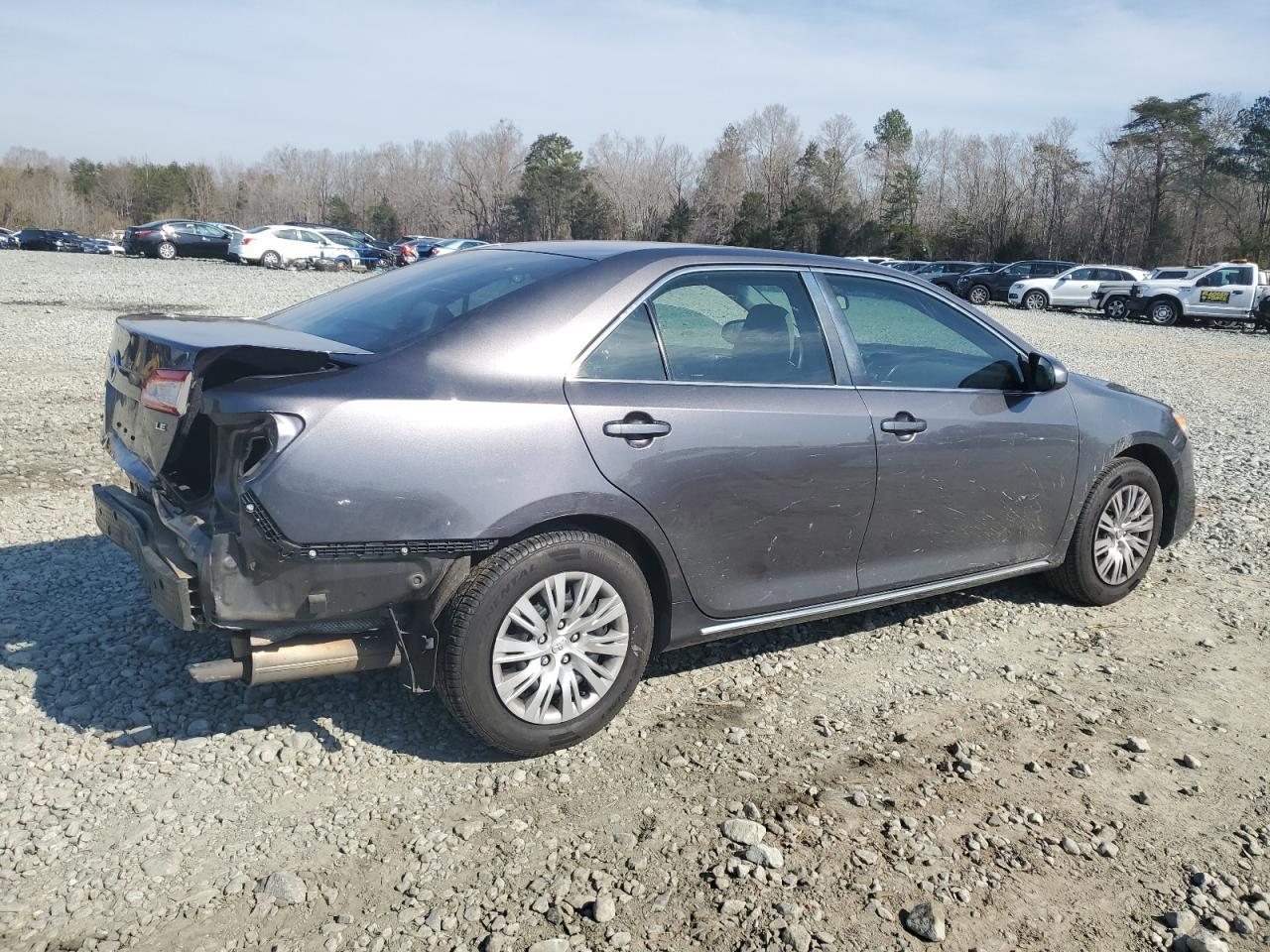 2014 TOYOTA CAMRY L - Image 3