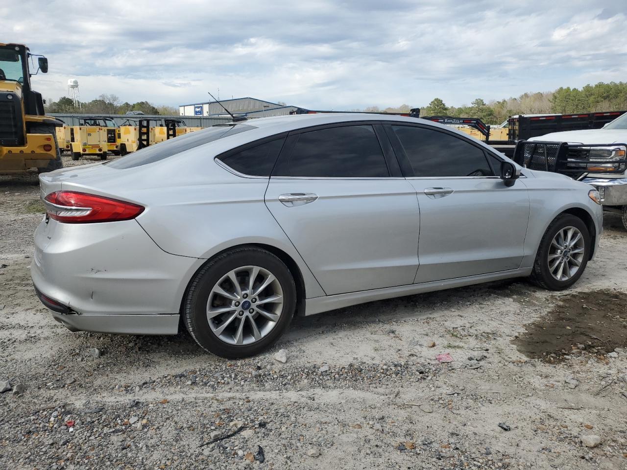 2017 FORD FUSION SE - Фото 3