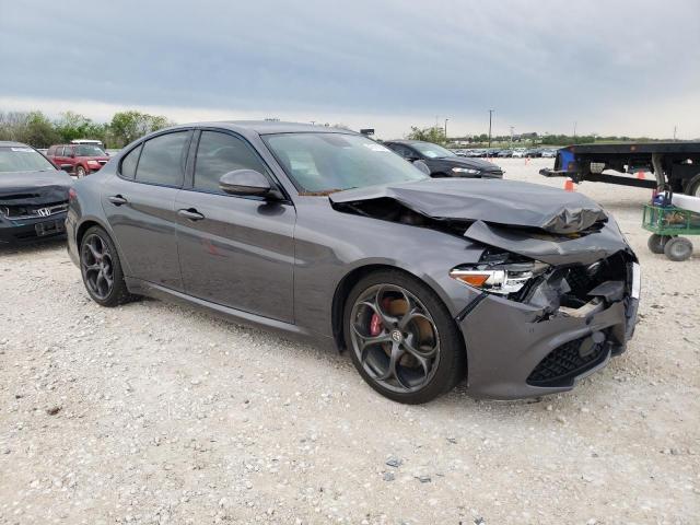2017 Alfa Romeo Giulia Ti - Фото 4