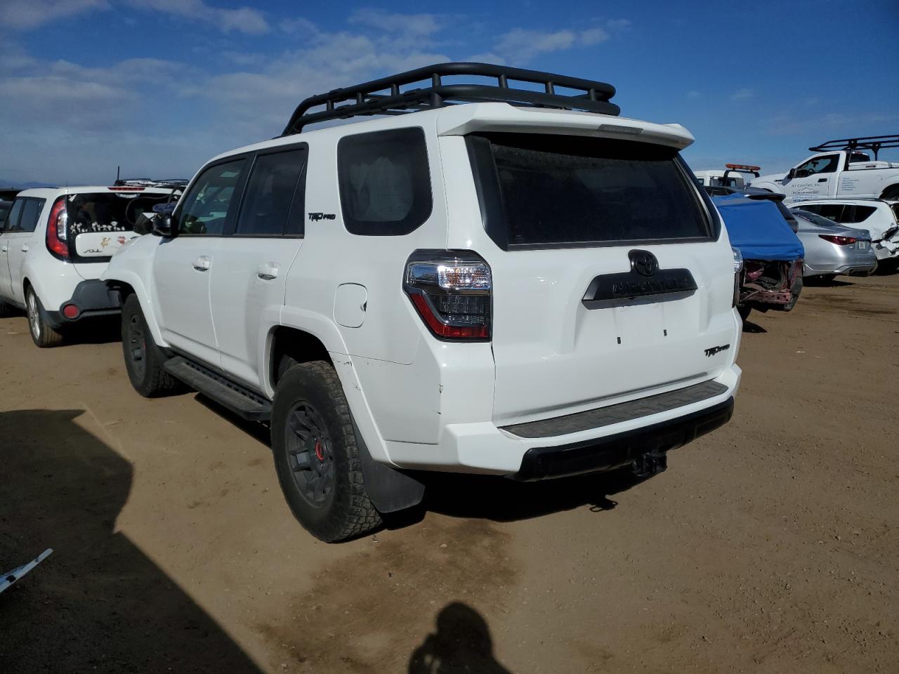 2022 TOYOTA 4RUNNER SR - Image 2