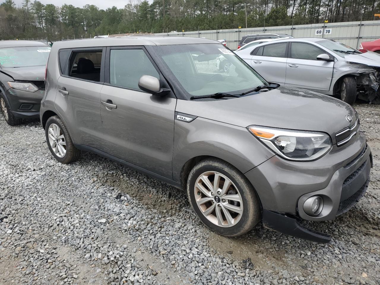 2019 KIA SOUL + - Image 4