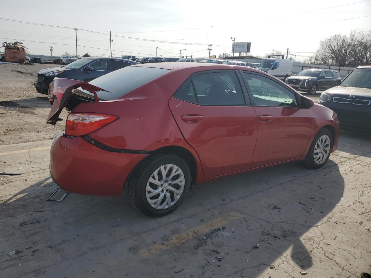 2018 TOYOTA COROLLA L - Image 3