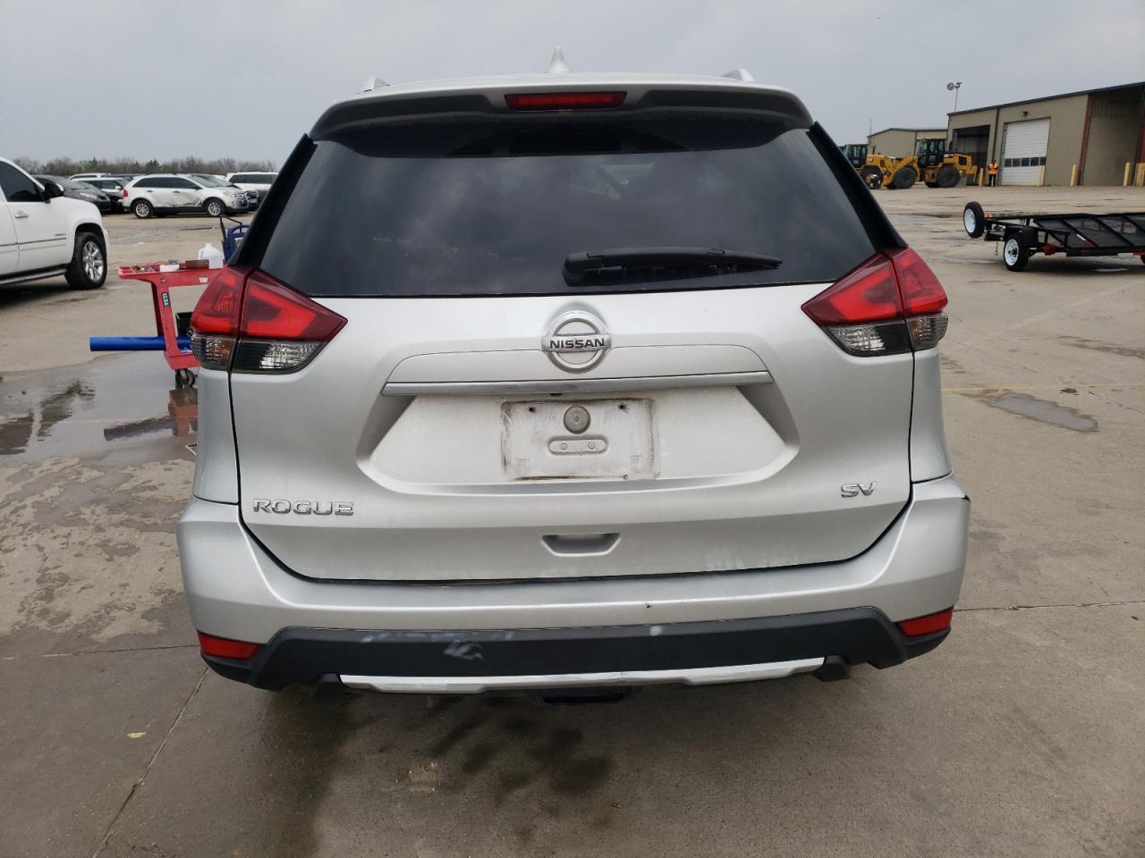 2018 NISSAN ROGUE S - Image 6