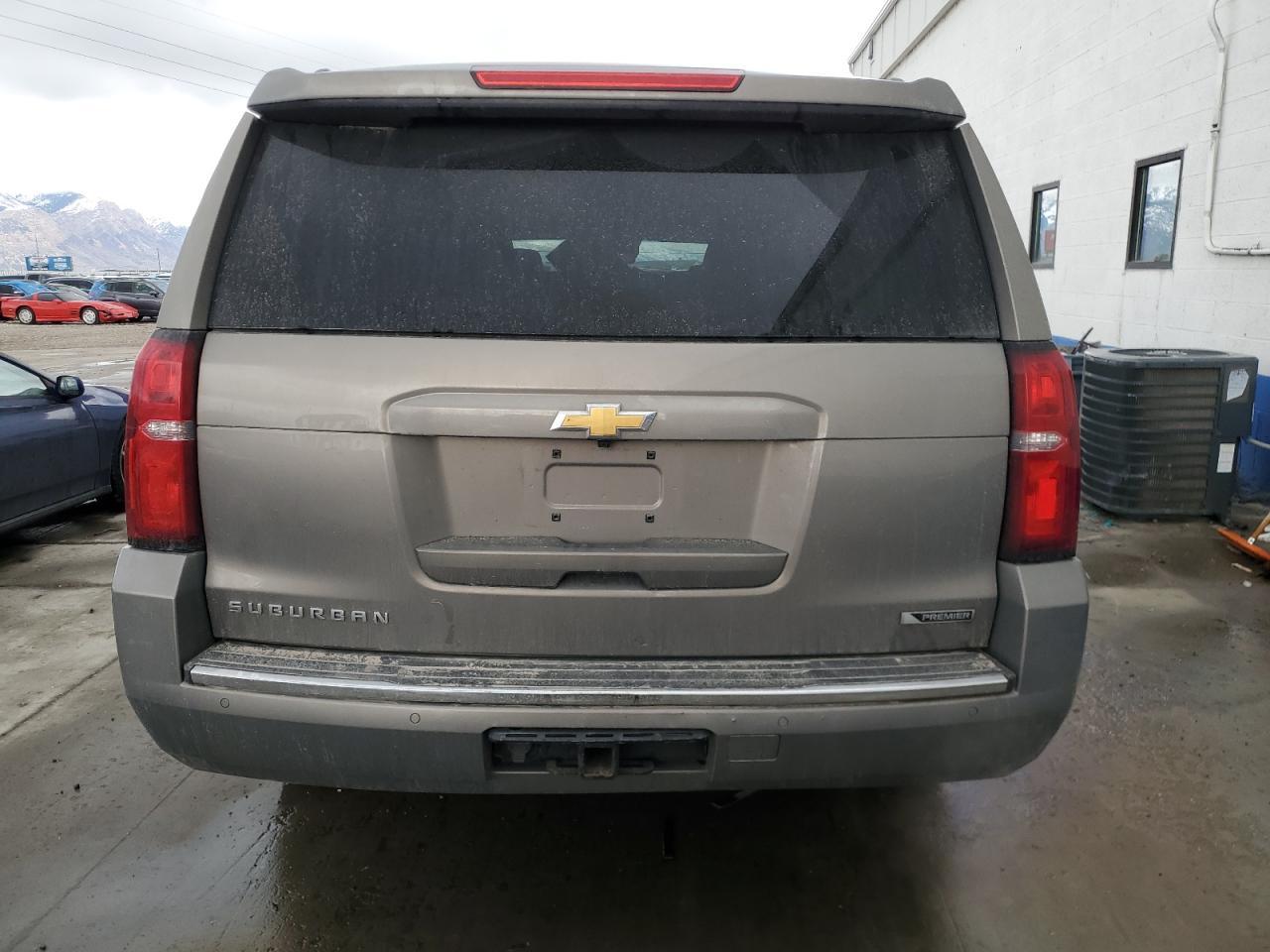 2017 CHEVROLET SUBURBAN K - Фото 6