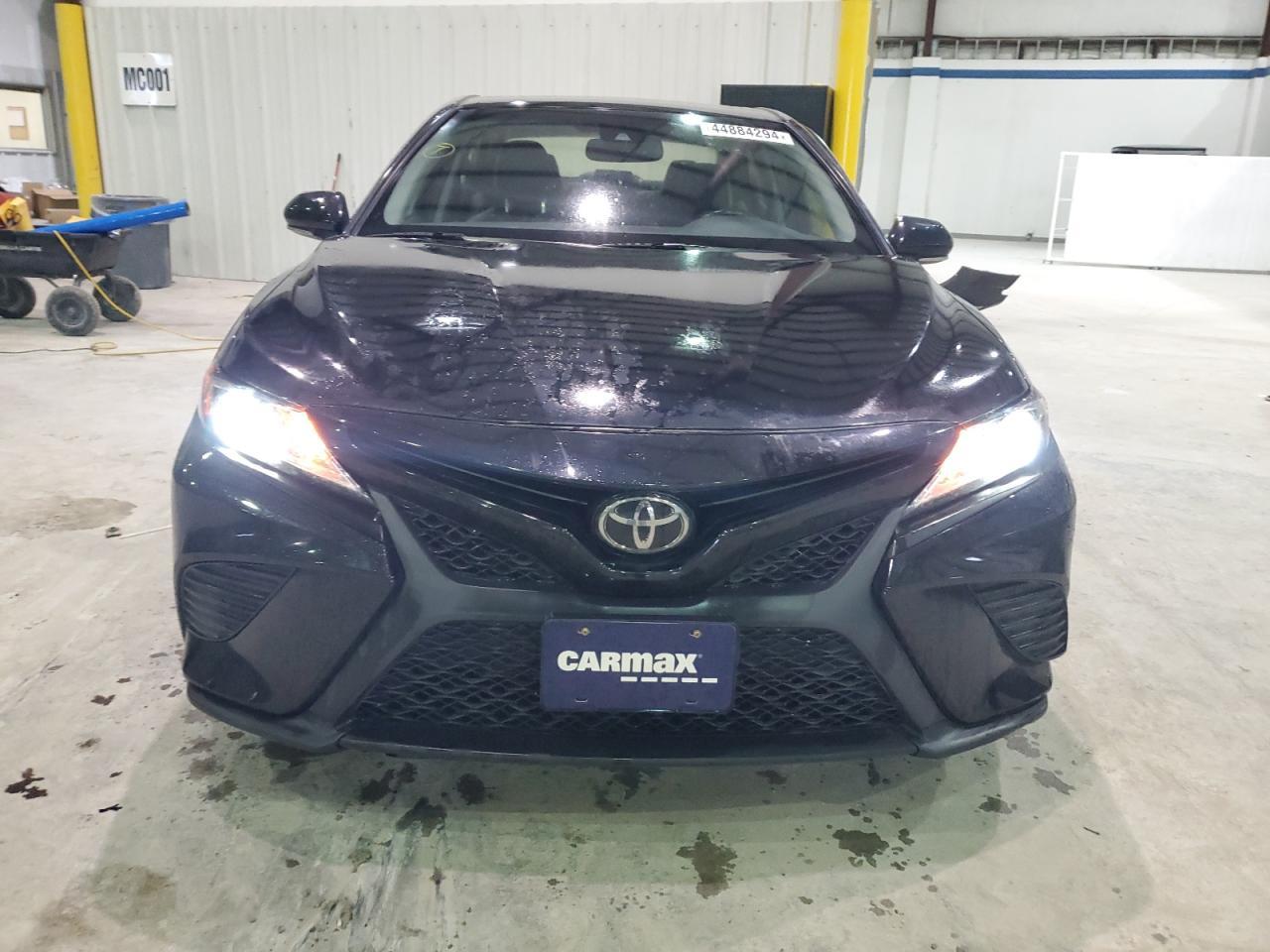 2018 TOYOTA CAMRY L - Фото 5