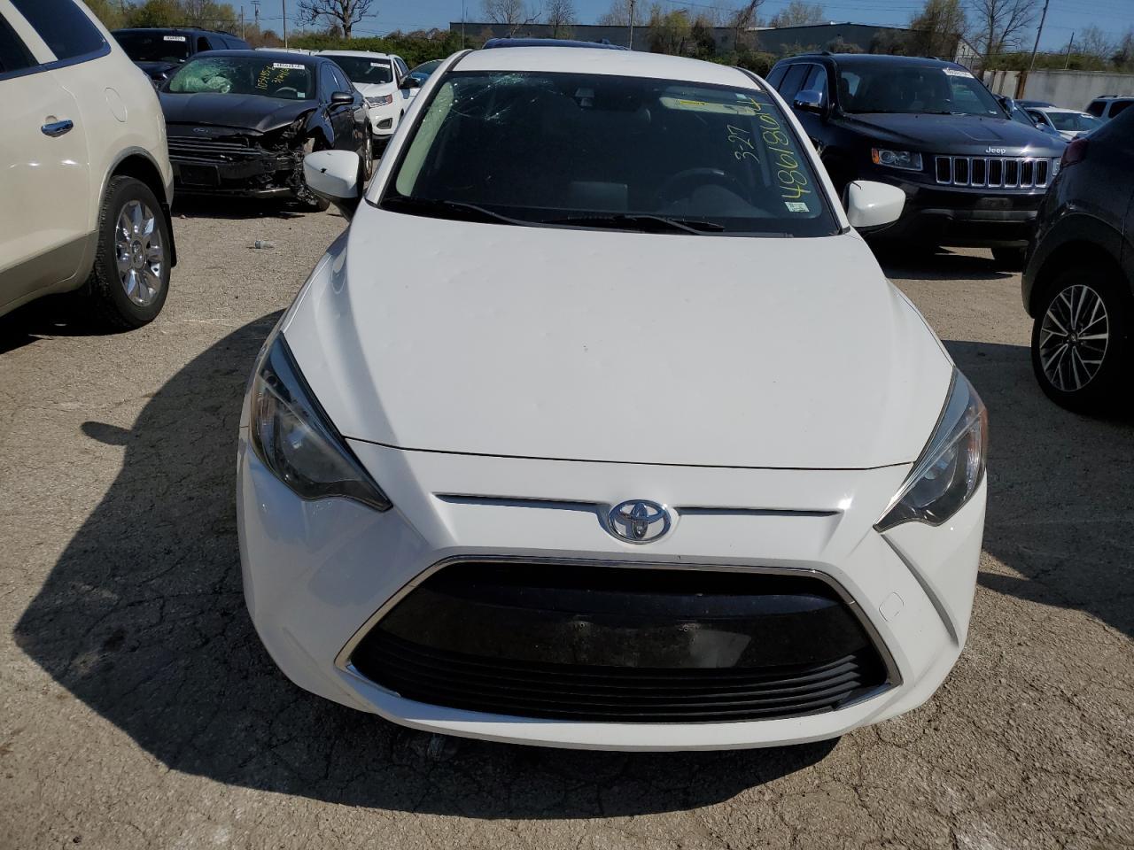 2017 TOYOTA YARIS IA - Фото 5