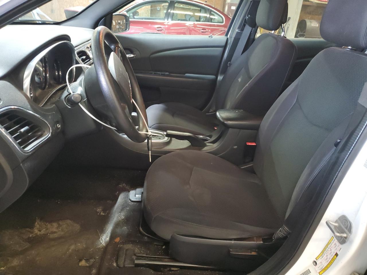 2012 CHRYSLER 200 LX - Image 7