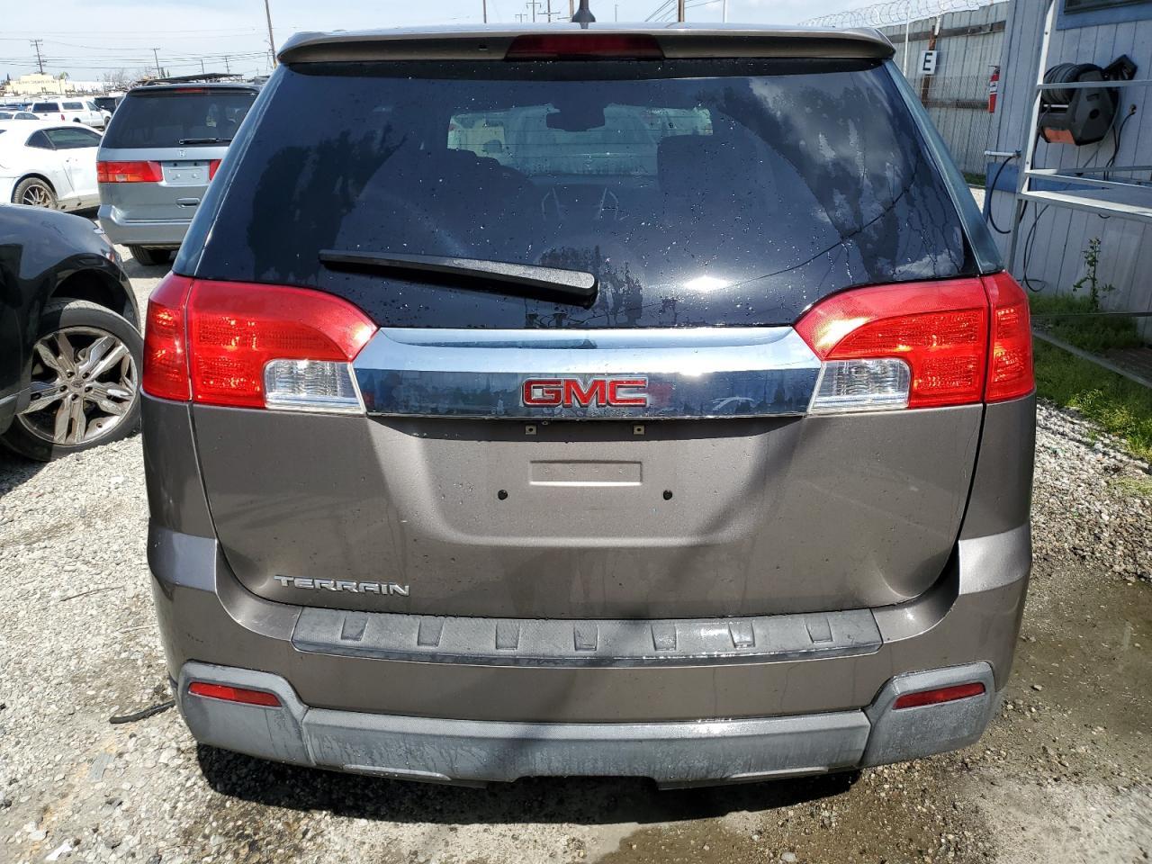 2012 GMC TERRAIN SL - Image 6
