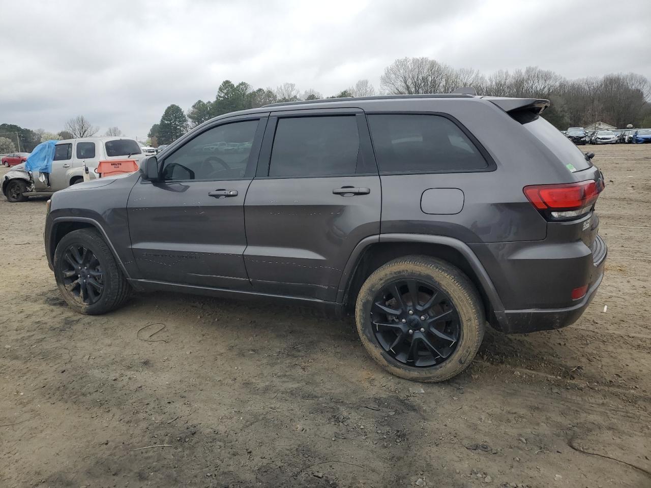 2018 JEEP GRAND CHER - Image 2
