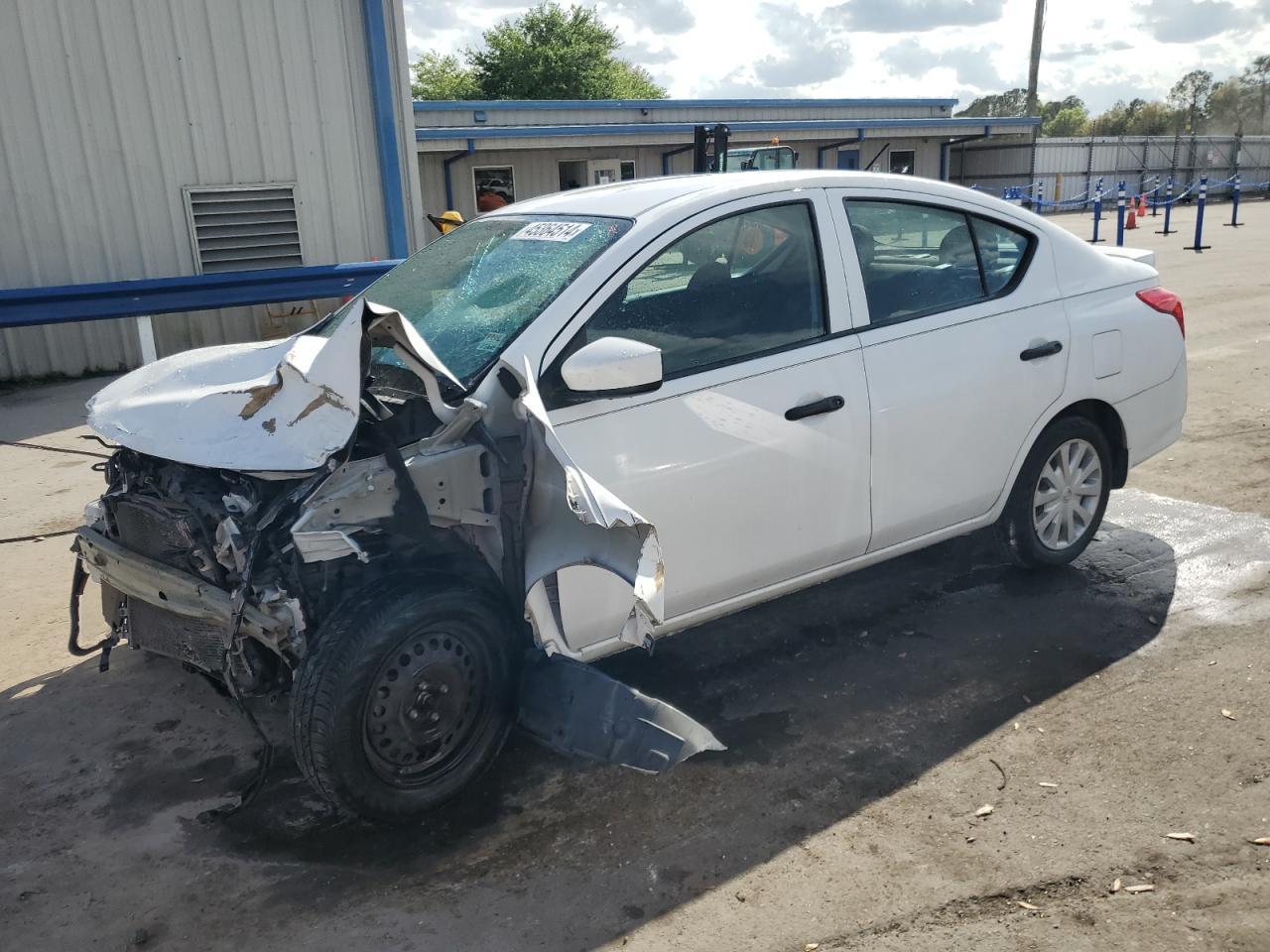 2016 NISSAN VERSA S
