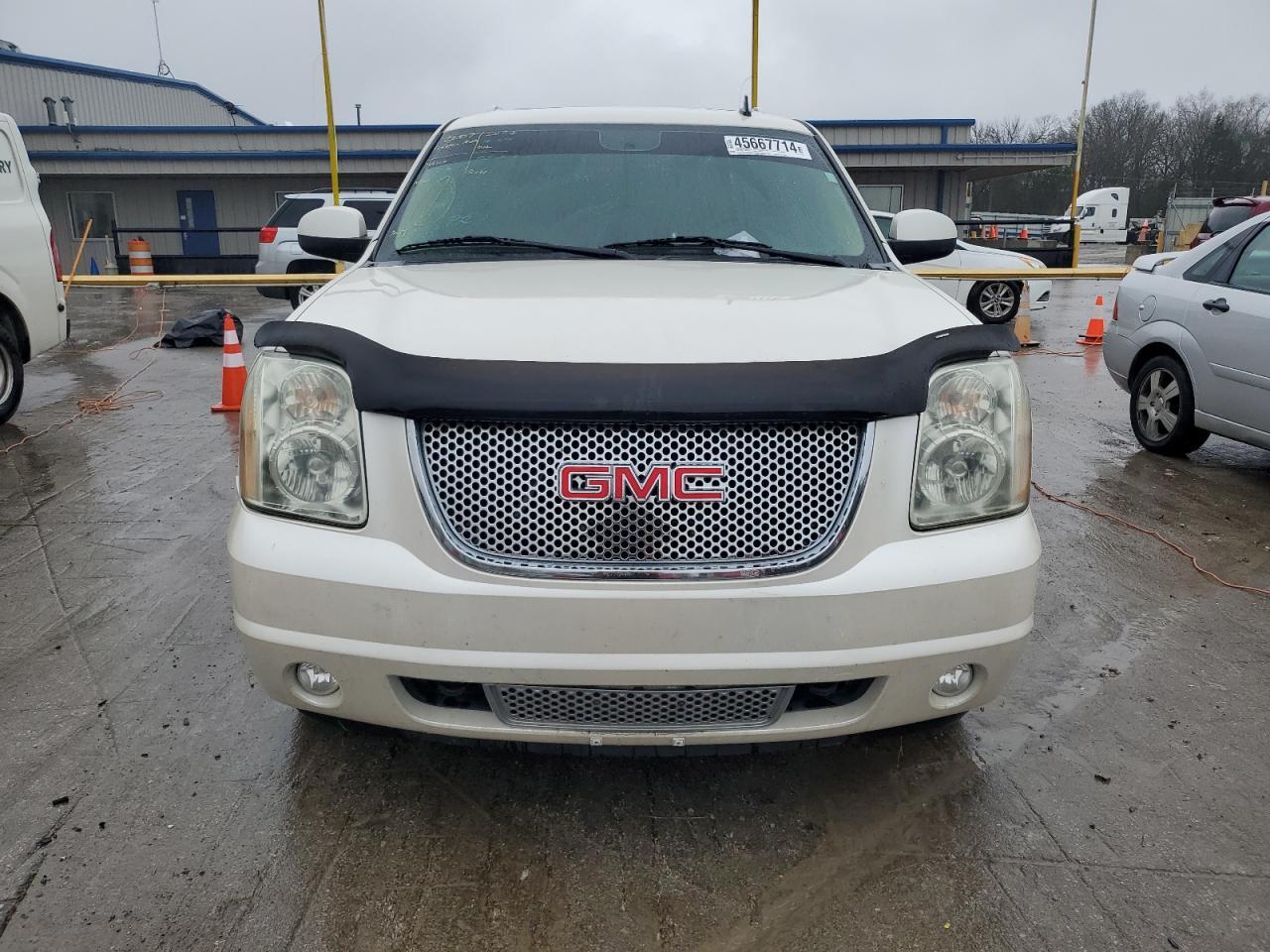 2012 GMC YUKON DENA - Image 5