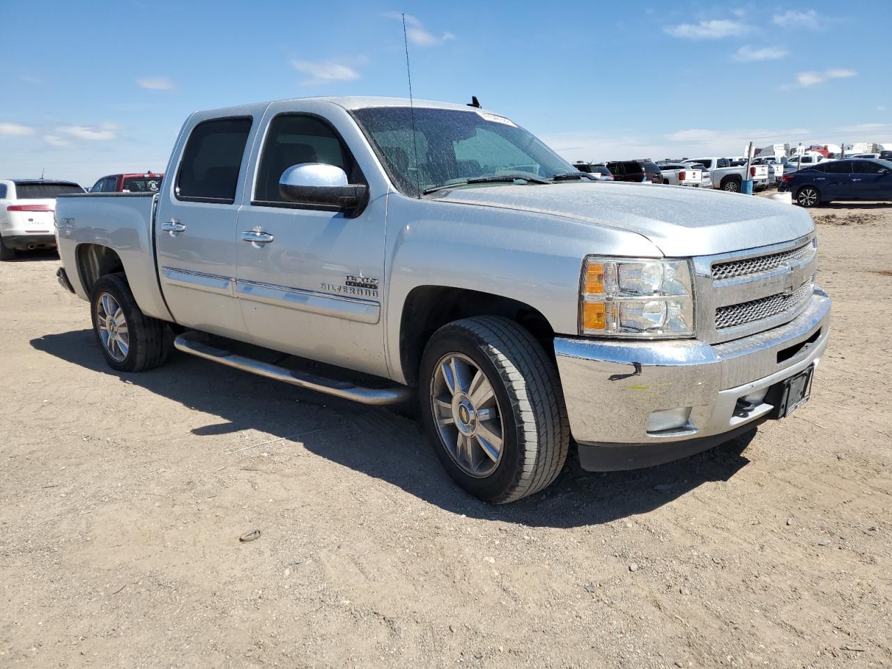 2012 CHEVROLET SILVERADO - Image 4