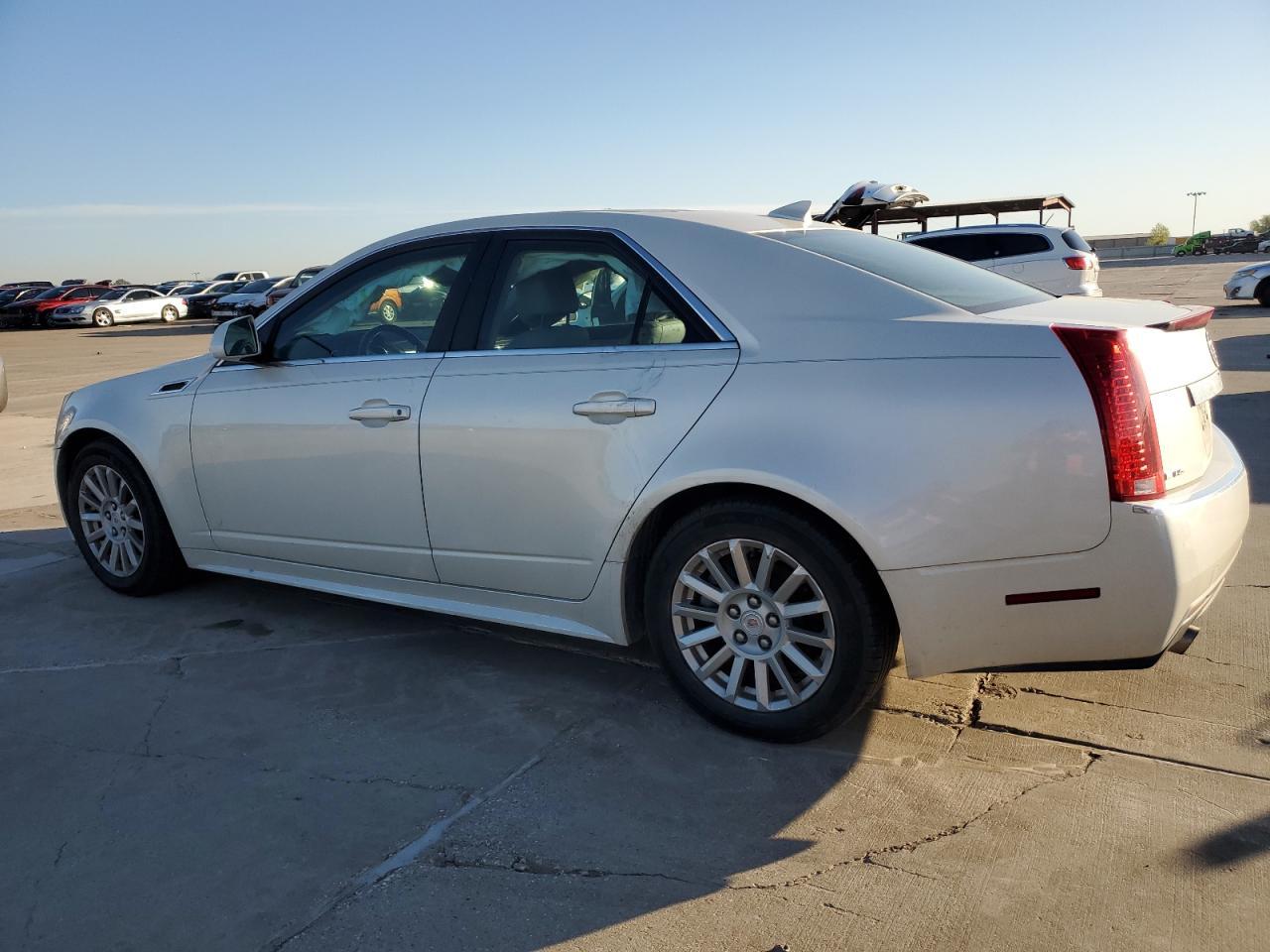 2011 CADILLAC CTS - Image 2