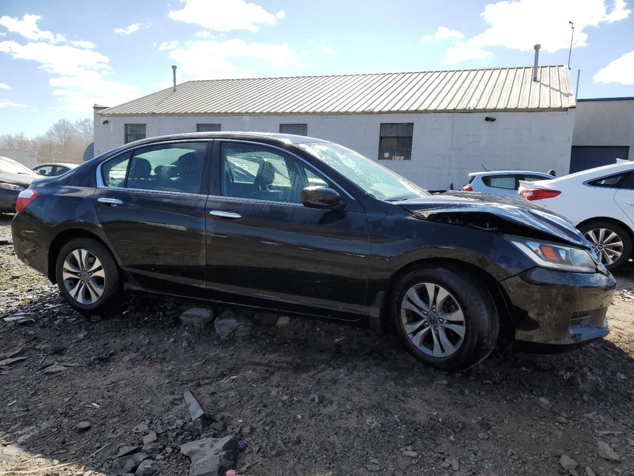 2014 HONDA ACCORD LX - Image 4