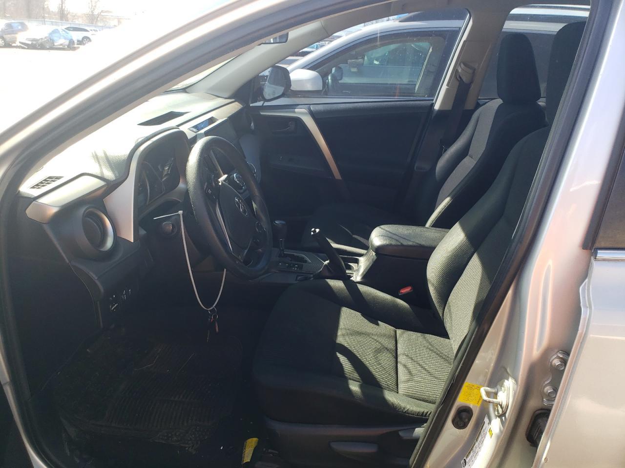2014 TOYOTA RAV4 LE - Фото 7
