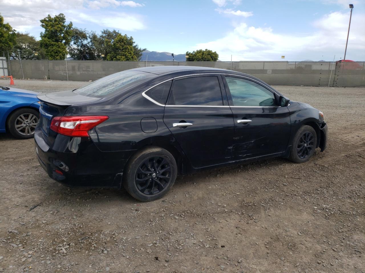 2018 NISSAN SENTRA S - Фото 3
