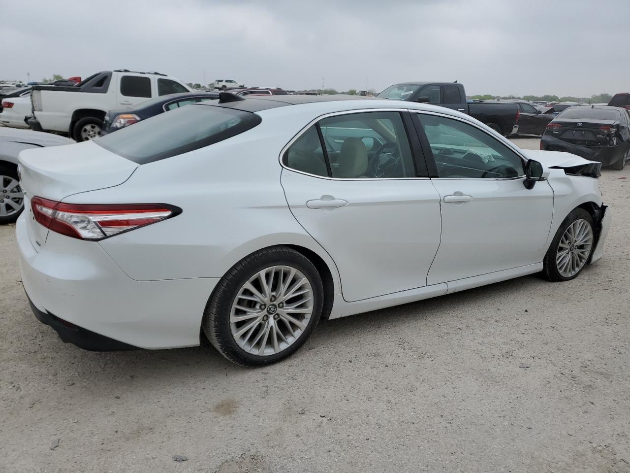 2018 TOYOTA CAMRY L - Image 3