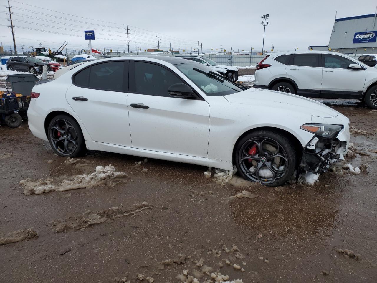 2017 ALFA ROMEO GIULIA TI - Image 4