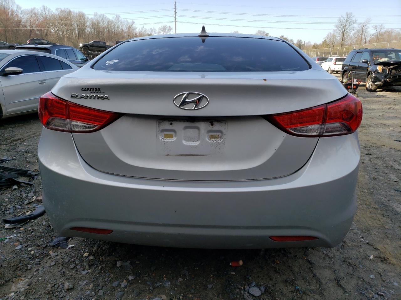 2011 HYUNDAI ELANTRA GL - Image 6