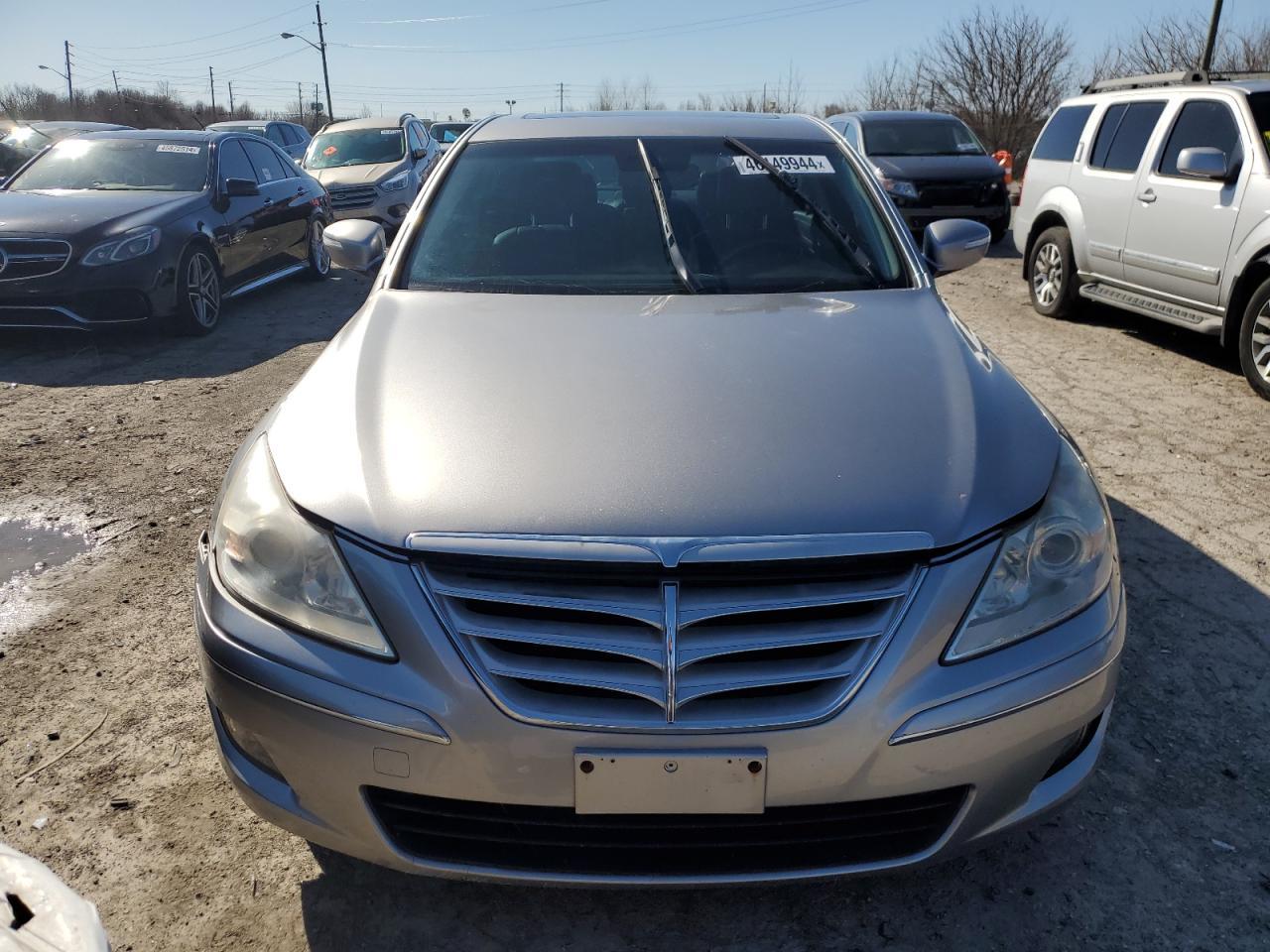 2011 HYUNDAI GENESIS 3. - Image 5