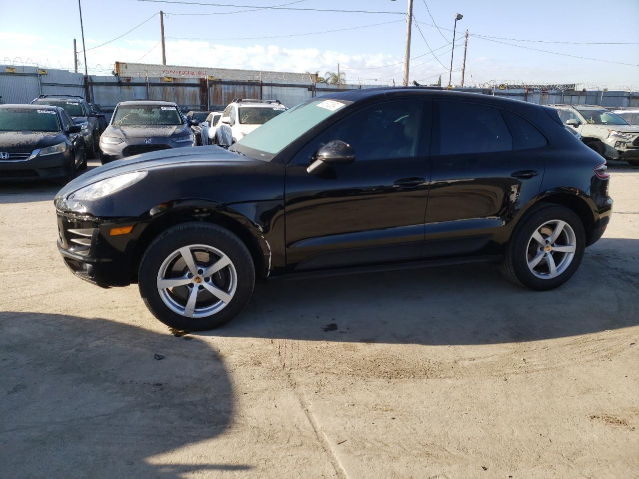 2018 PORSCHE MACAN car image