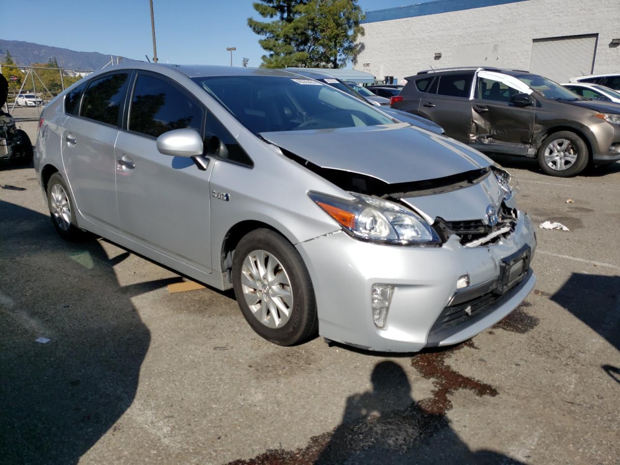 2015 TOYOTA PRIUS PLUG - Image 4