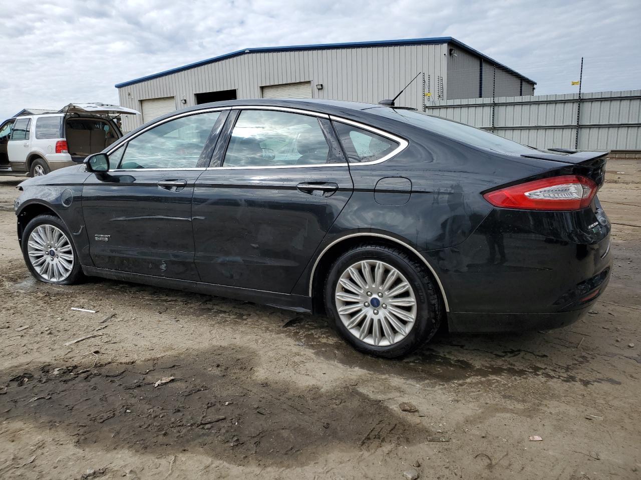 2014 FORD FUSION TIT - Image 2