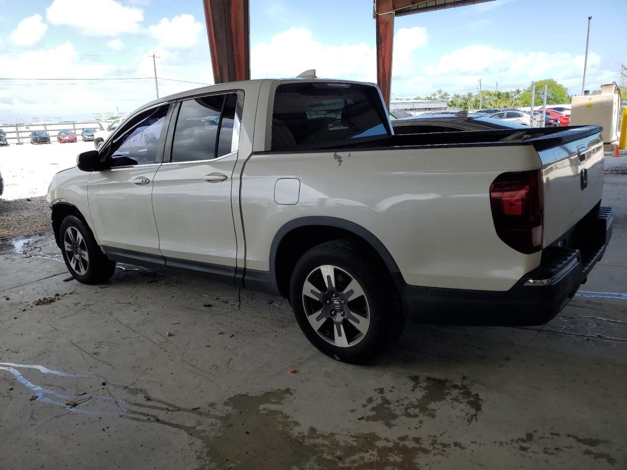 2017 HONDA RIDGELINE - Фото 2