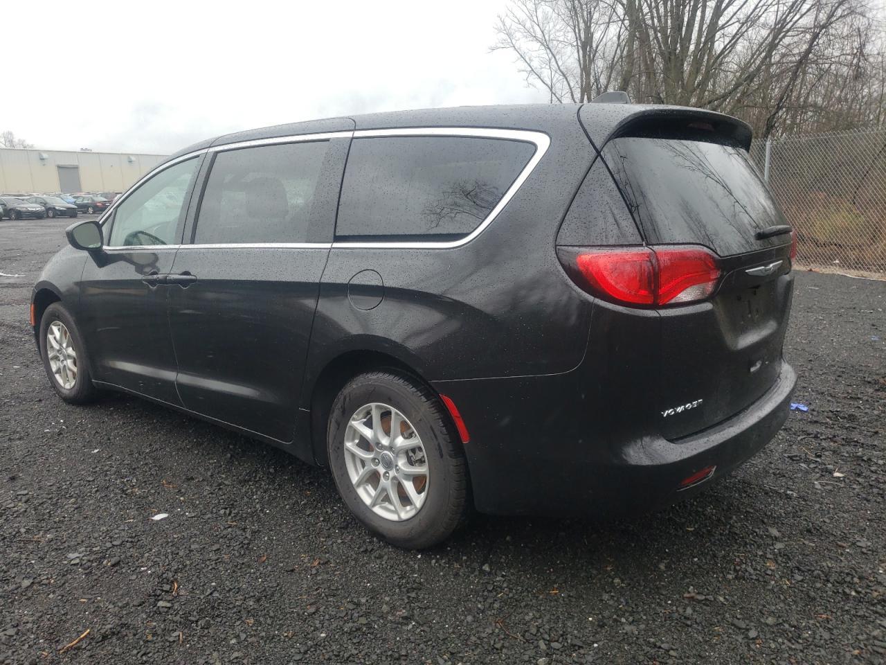 2022 CHRYSLER VOYAGER LX - Фото 2