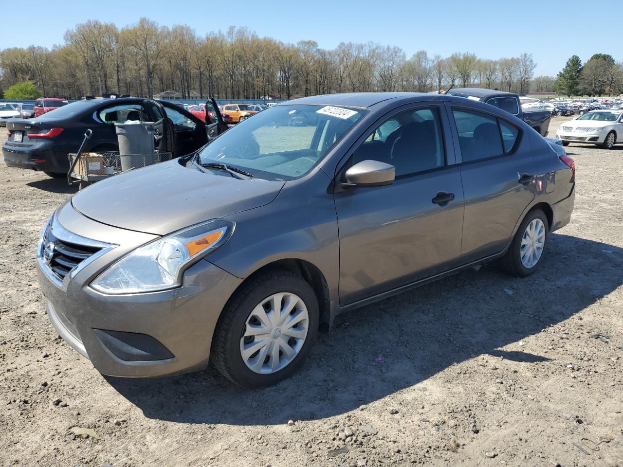 2016 NISSAN VERSA S