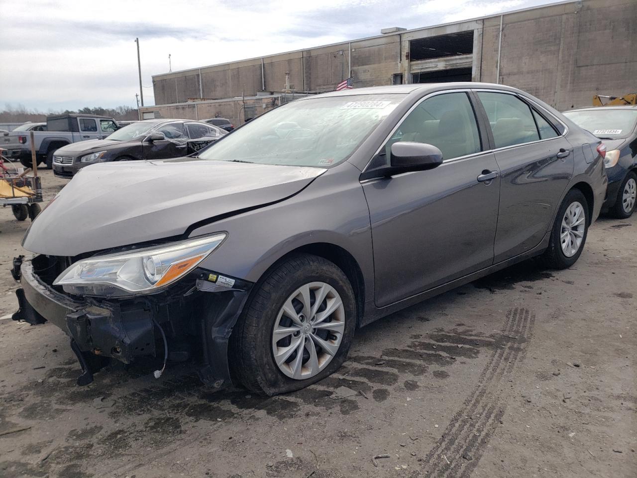 2016 TOYOTA CAMRY LE