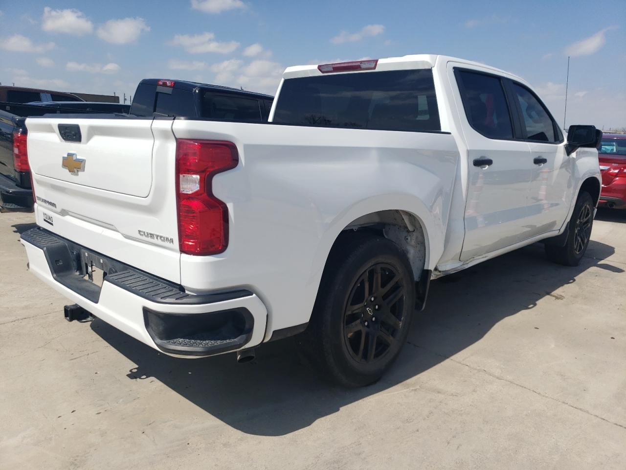 2023 CHEVROLET SILVERADO - Фото 3