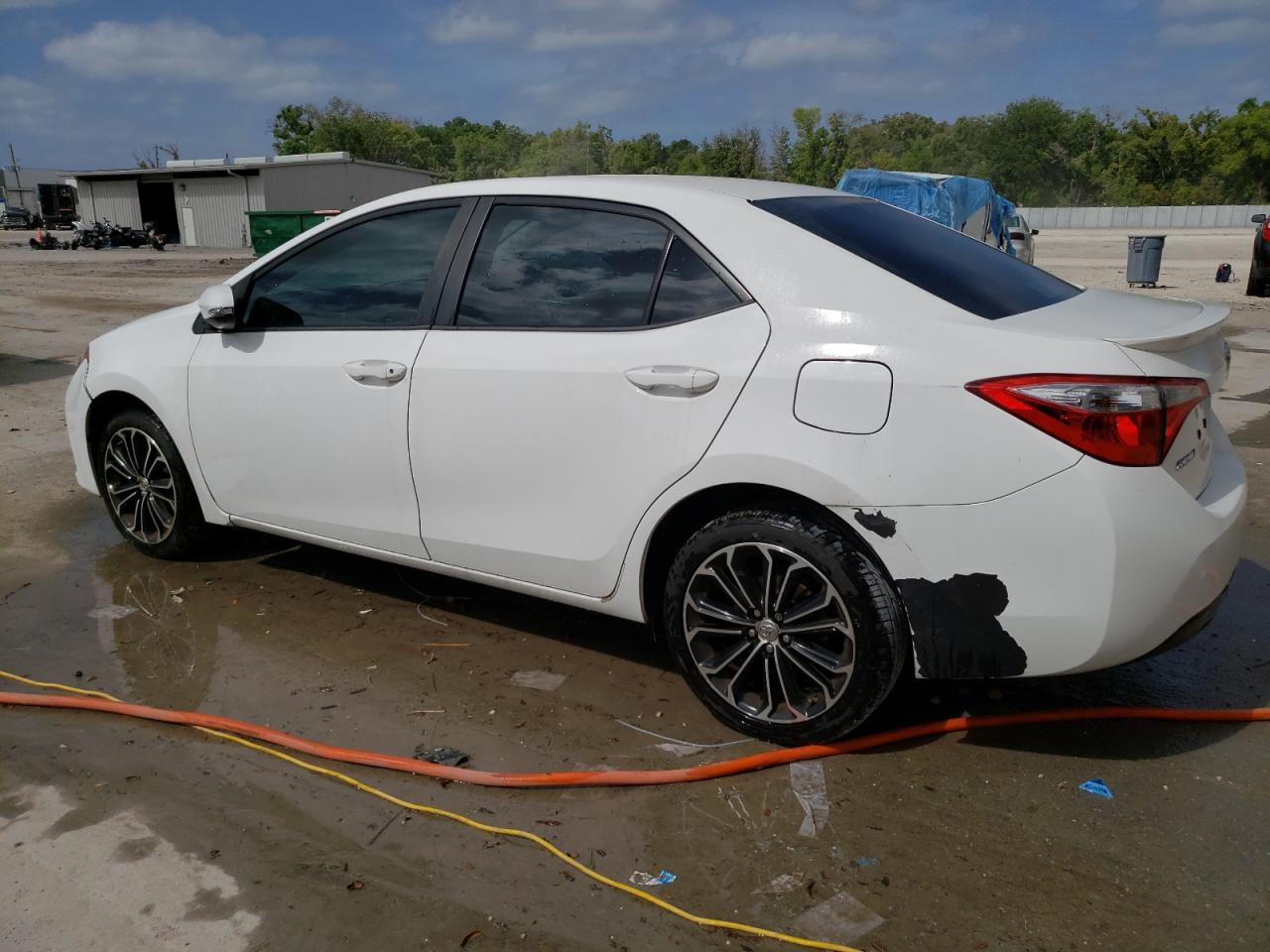 2014 TOYOTA COROLLA L - Image 2