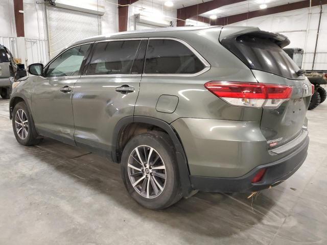 2019 Toyota Highlander Se - Фото 2