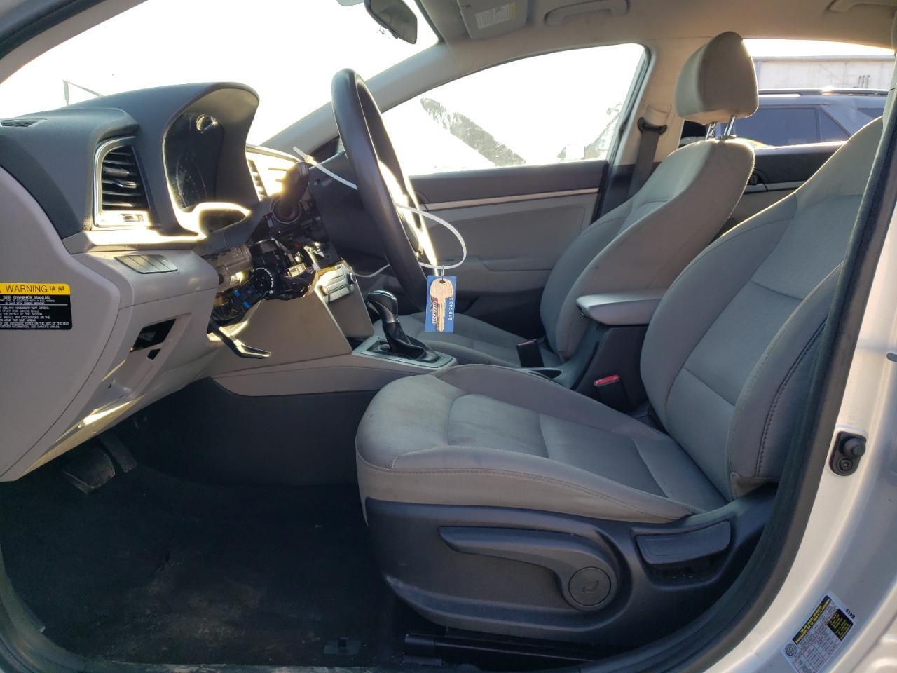 2017 HYUNDAI ELANTRA SE - Фото 7