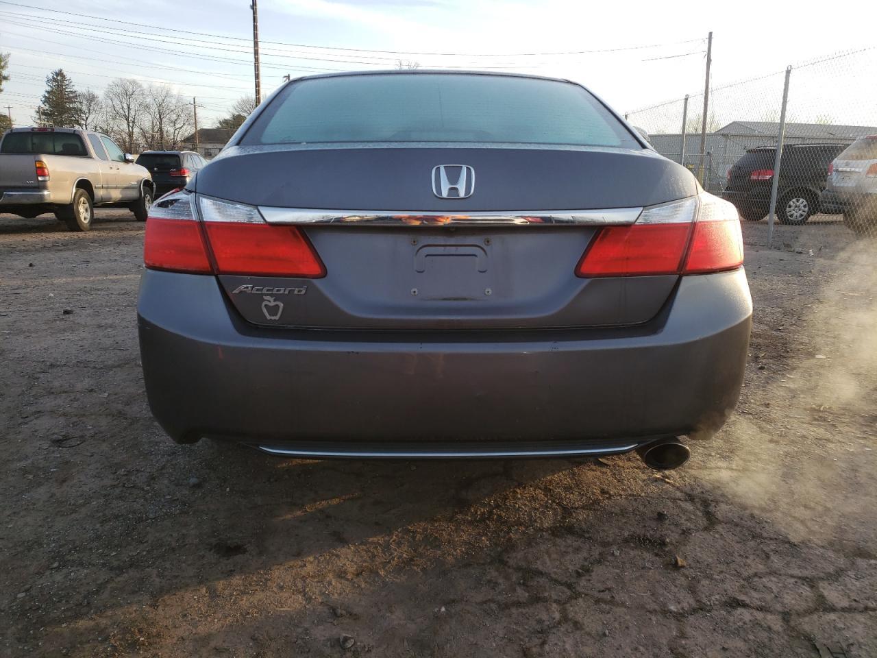 2014 HONDA ACCORD LX - Image 6