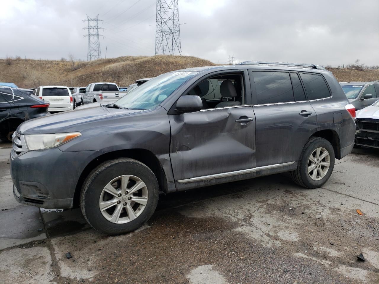 2011 TOYOTA HIGHLANDER