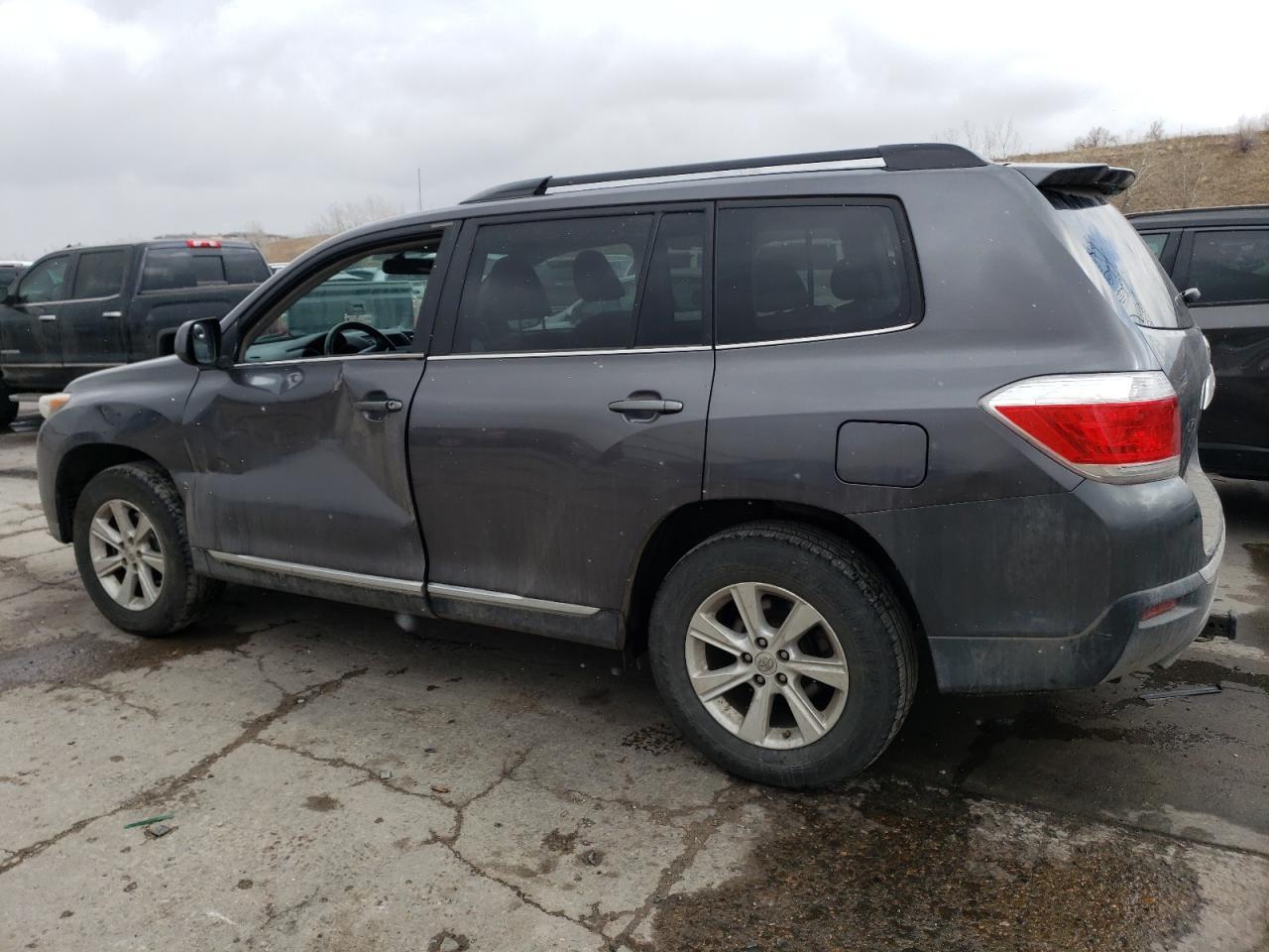 2011 TOYOTA HIGHLANDER - Image 2