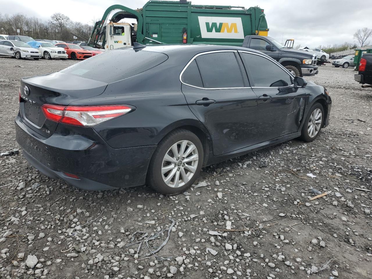 2020 TOYOTA CAMRY LE - Фото 3